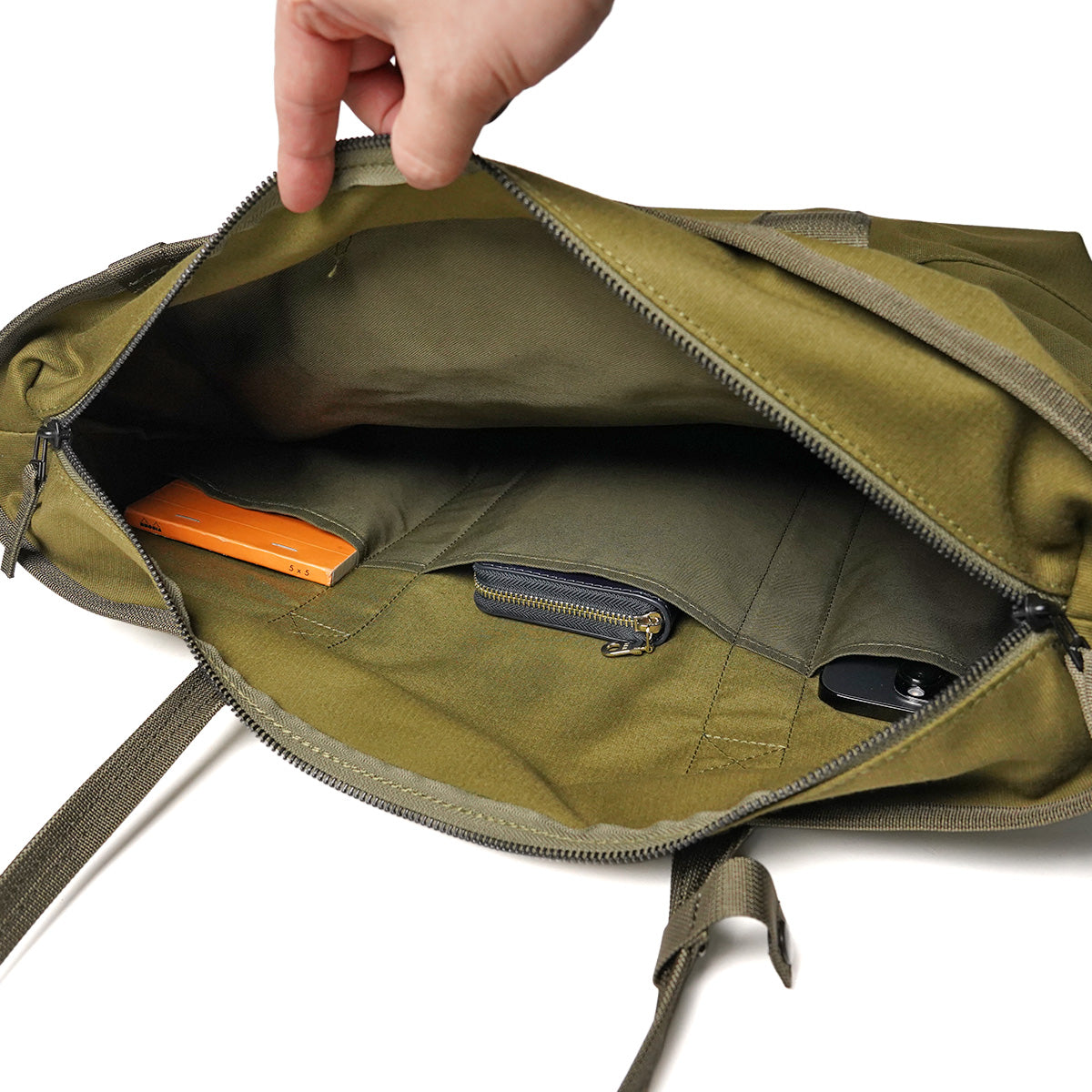 JUNGLE CLOTH - Boston Tote Bag GRN7702
