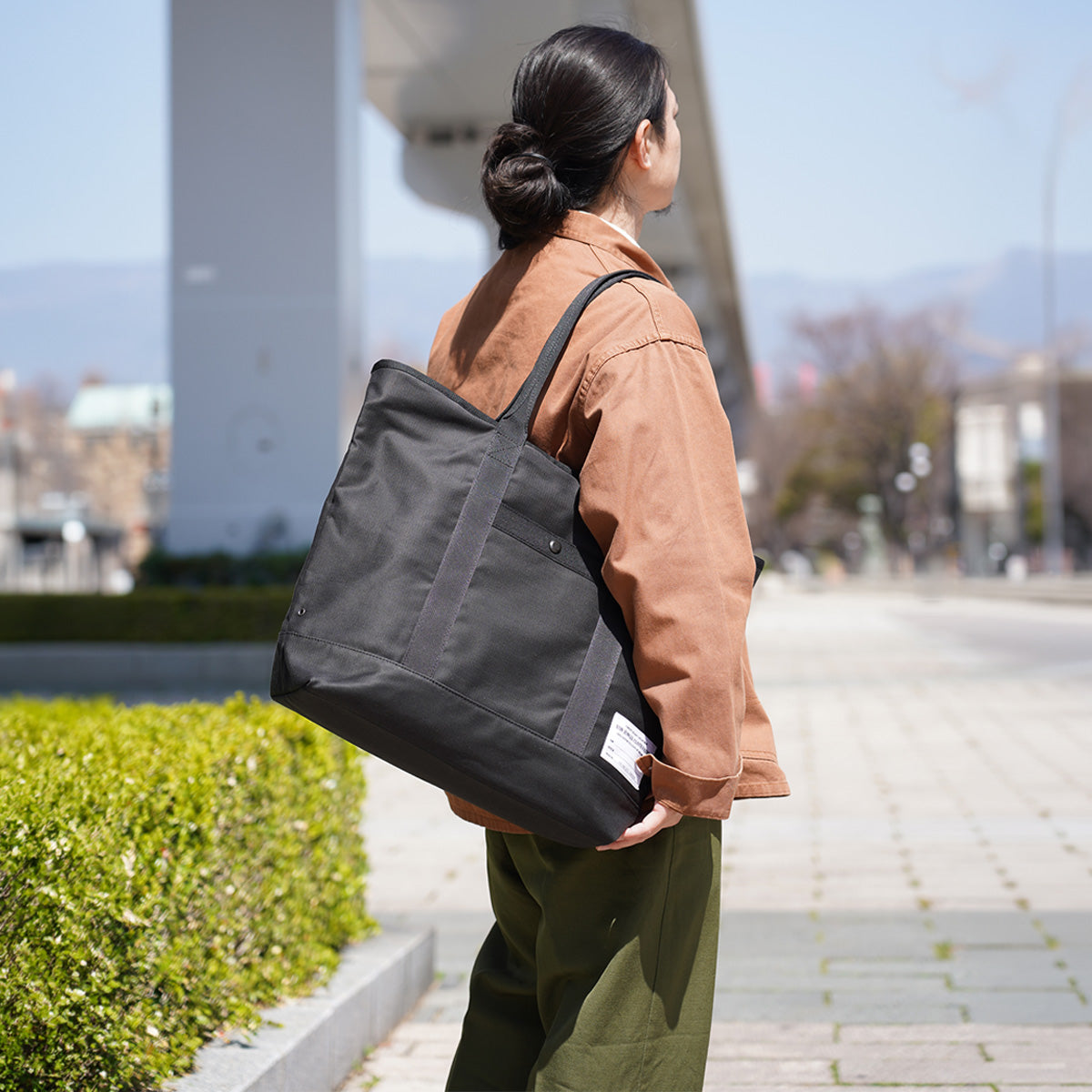 JUNGLE CLOTH - Boston Tote Bag GRN7702