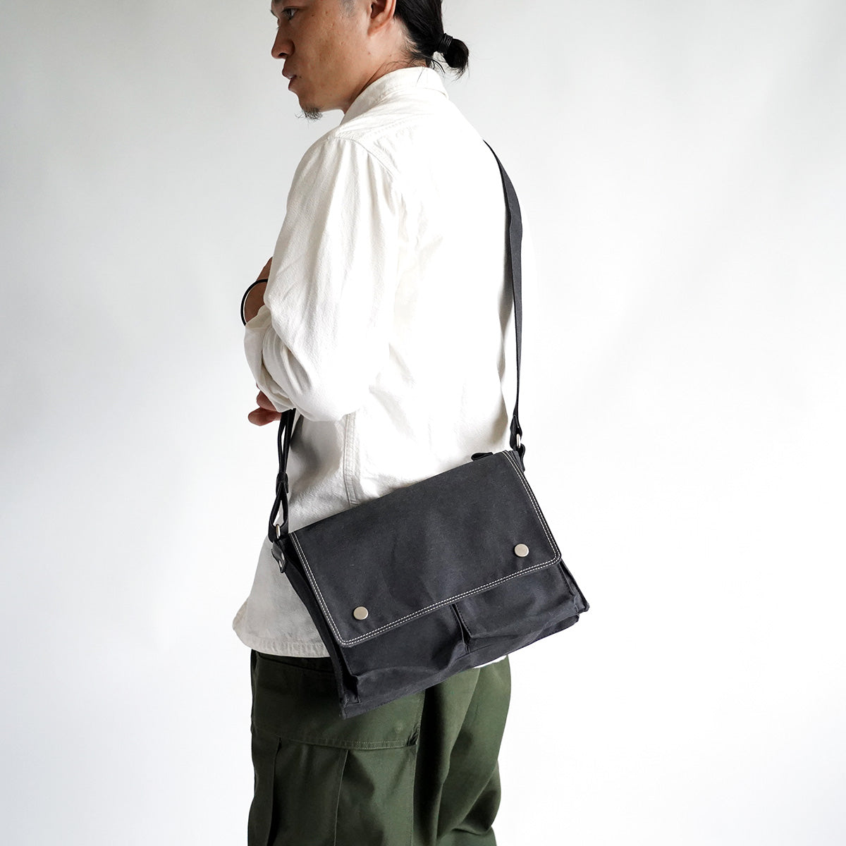 シェルターダック 横型ショルダーバッグ(S) INS602