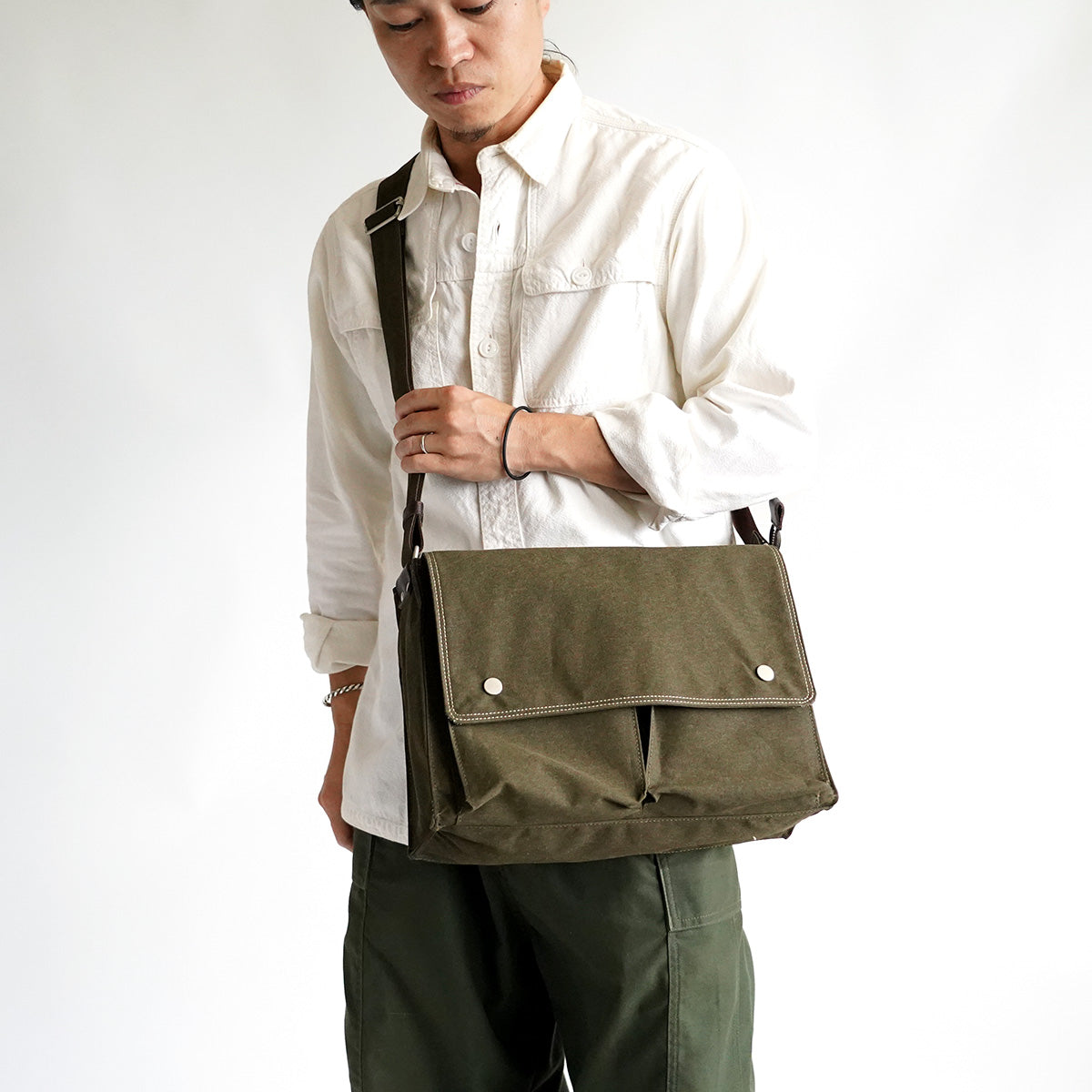 シェルターダック 横型ショルダーバッグ(L) INS603