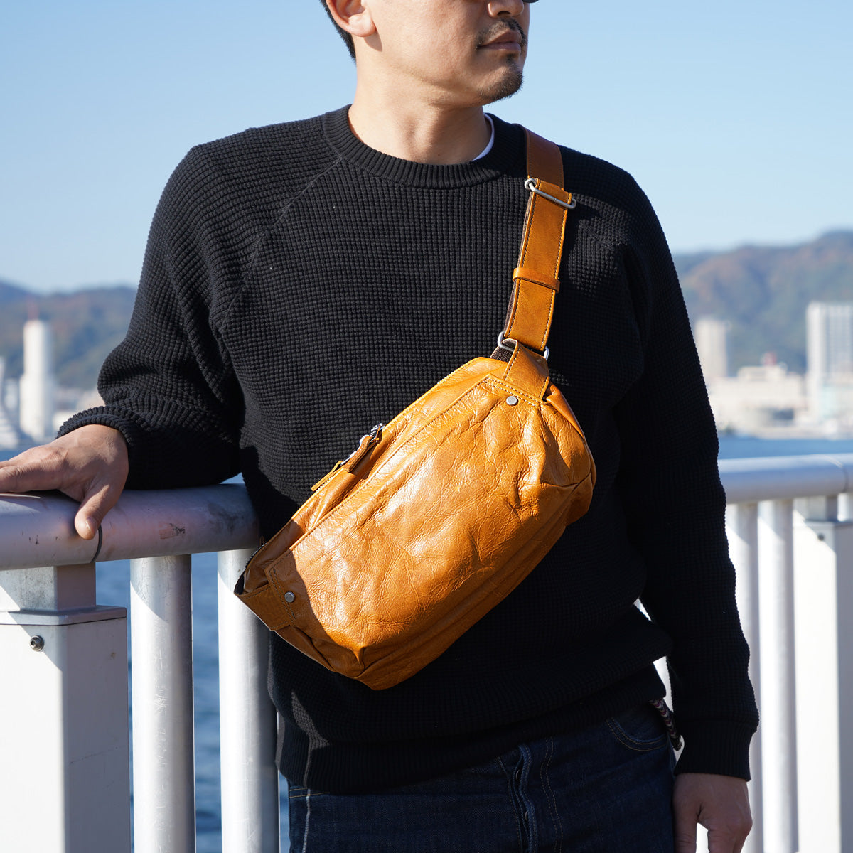 Full-Chrome Body Shoulder Bag KOT850
