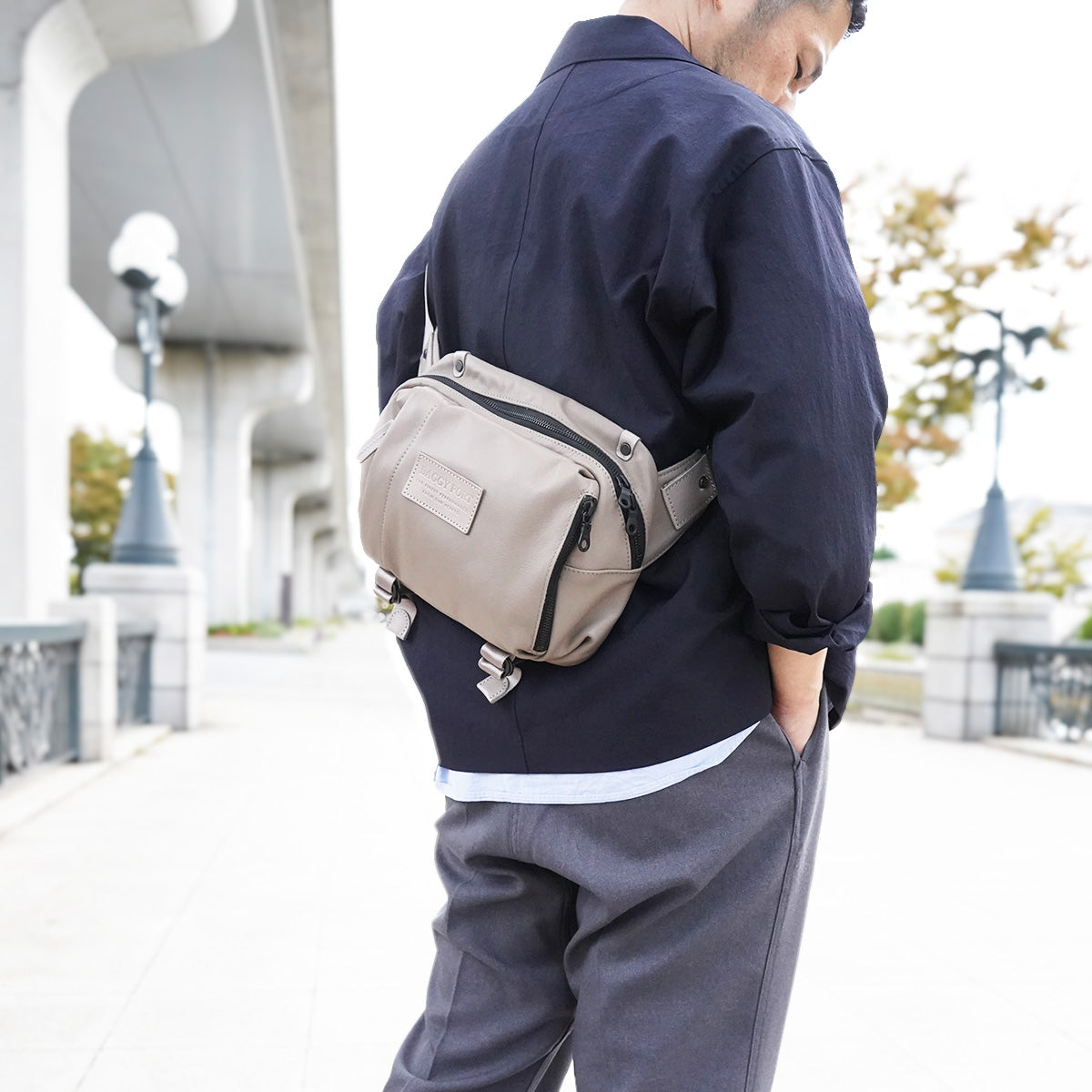 Oil Soft Leather Horizontal Crossbody Bag YNM990