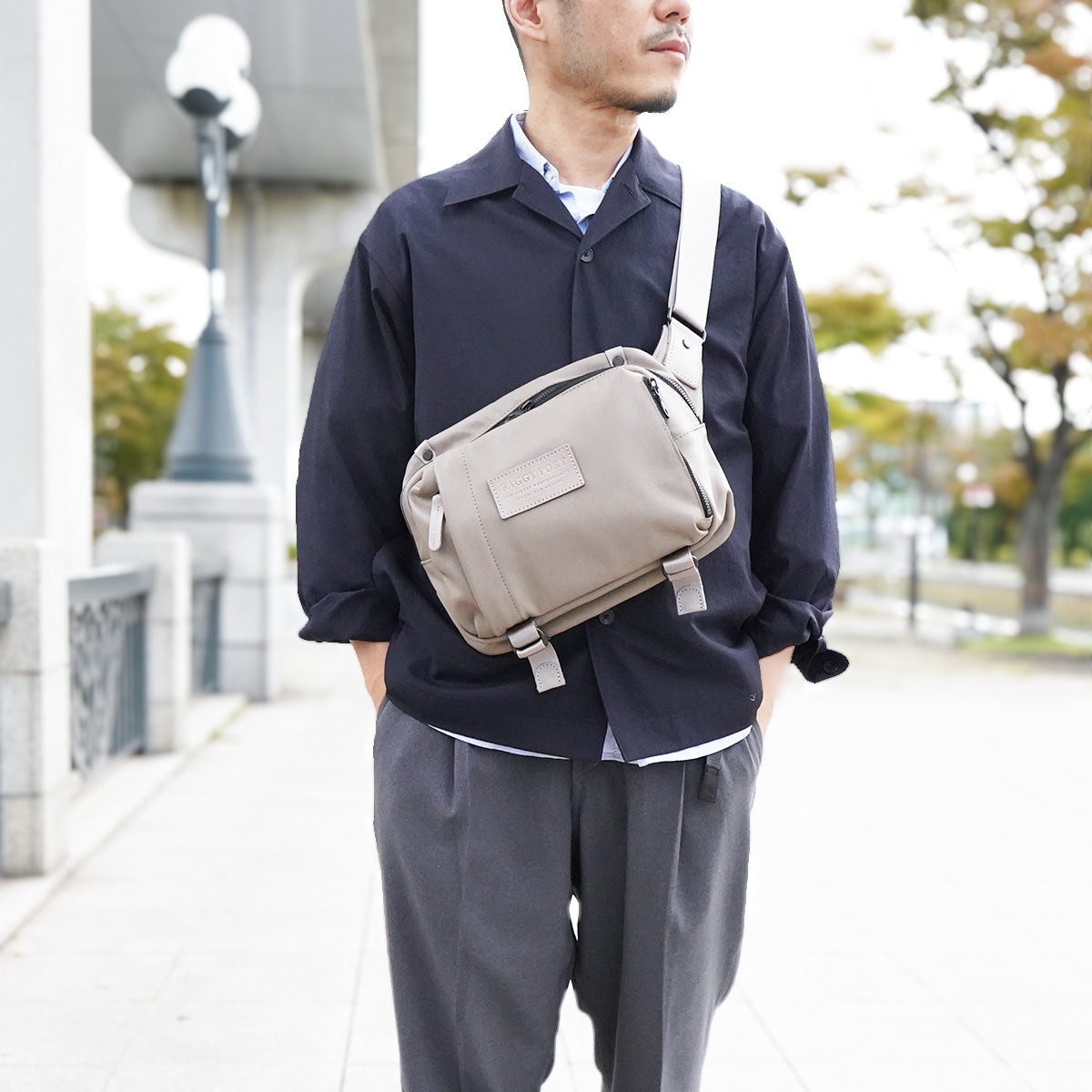 Oil Soft Leather Horizontal Crossbody Bag YNM990