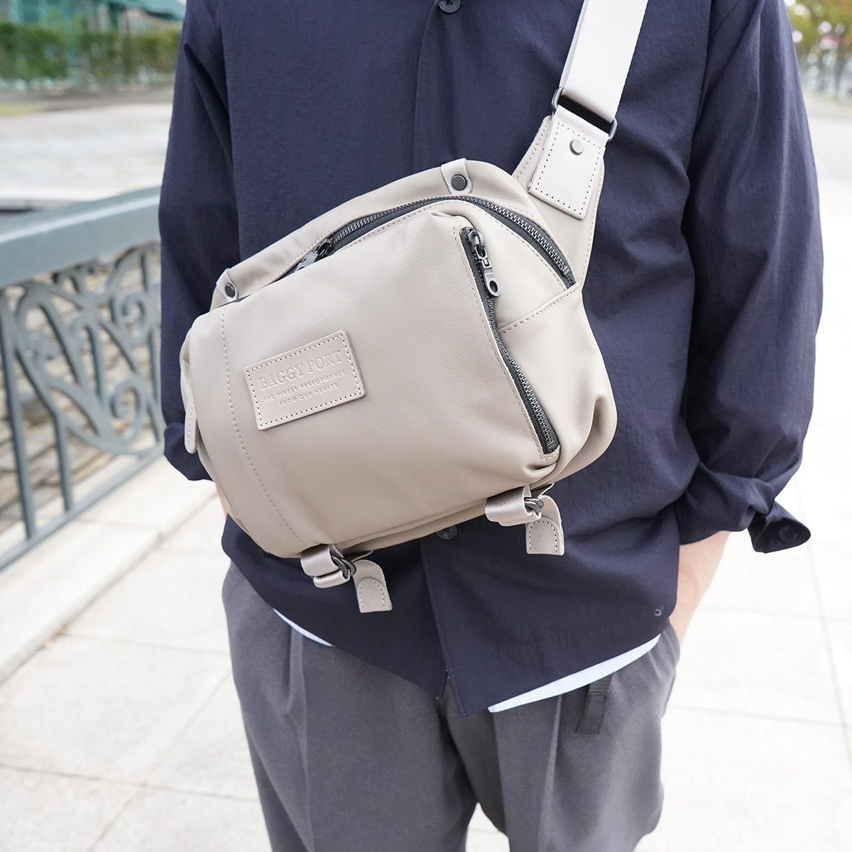 Oil Soft Leather Horizontal Crossbody Bag YNM990