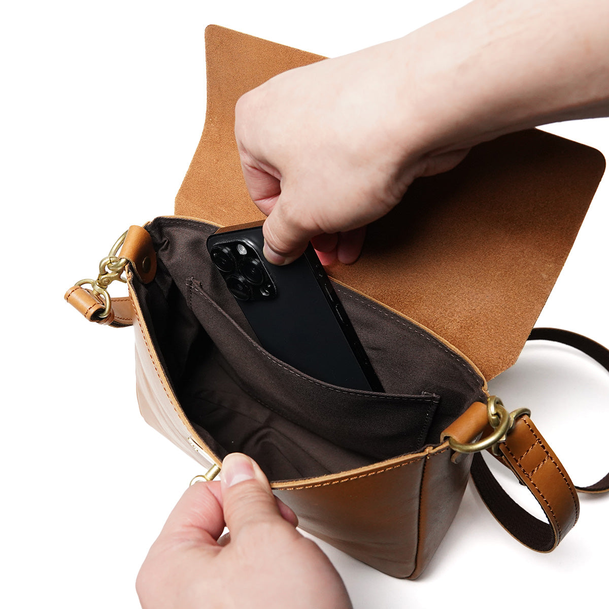 Double Oil VI LEATHER Flap Mini Shoulder Bag CMAK1026