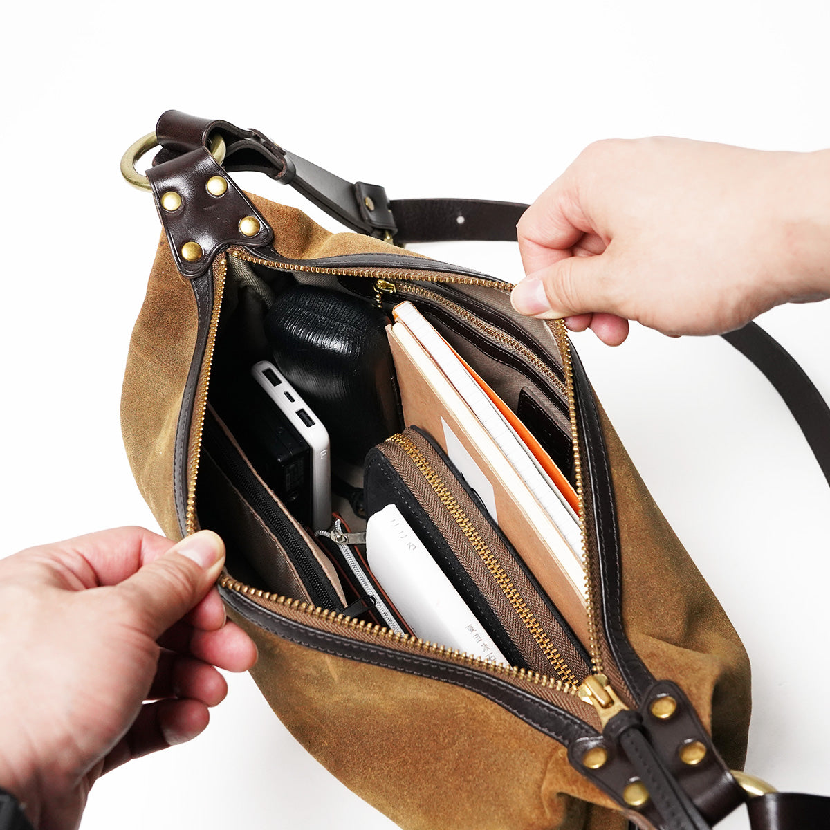 Oiled suede shoulder bag FZKM2001 