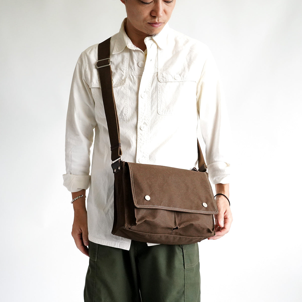 シェルターダック 横型ショルダーバッグ(S) INS602