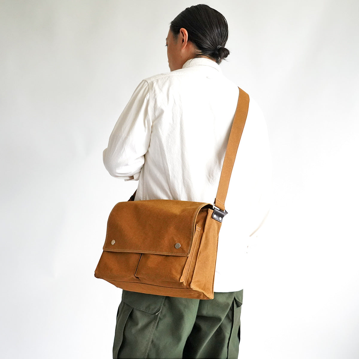 シェルターダック 横型ショルダーバッグ(L) INS603