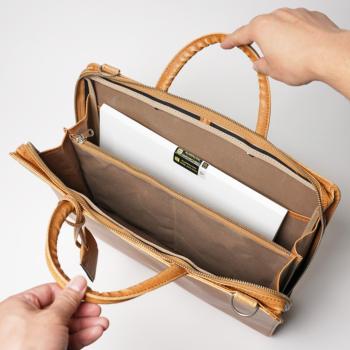 Whiten Bizi Kaji Business Bag M JOB260