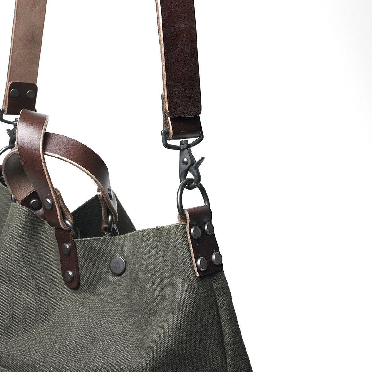 No. 6 Canvas x Thick Tanned Leather Handled Editor's Bag KBS428