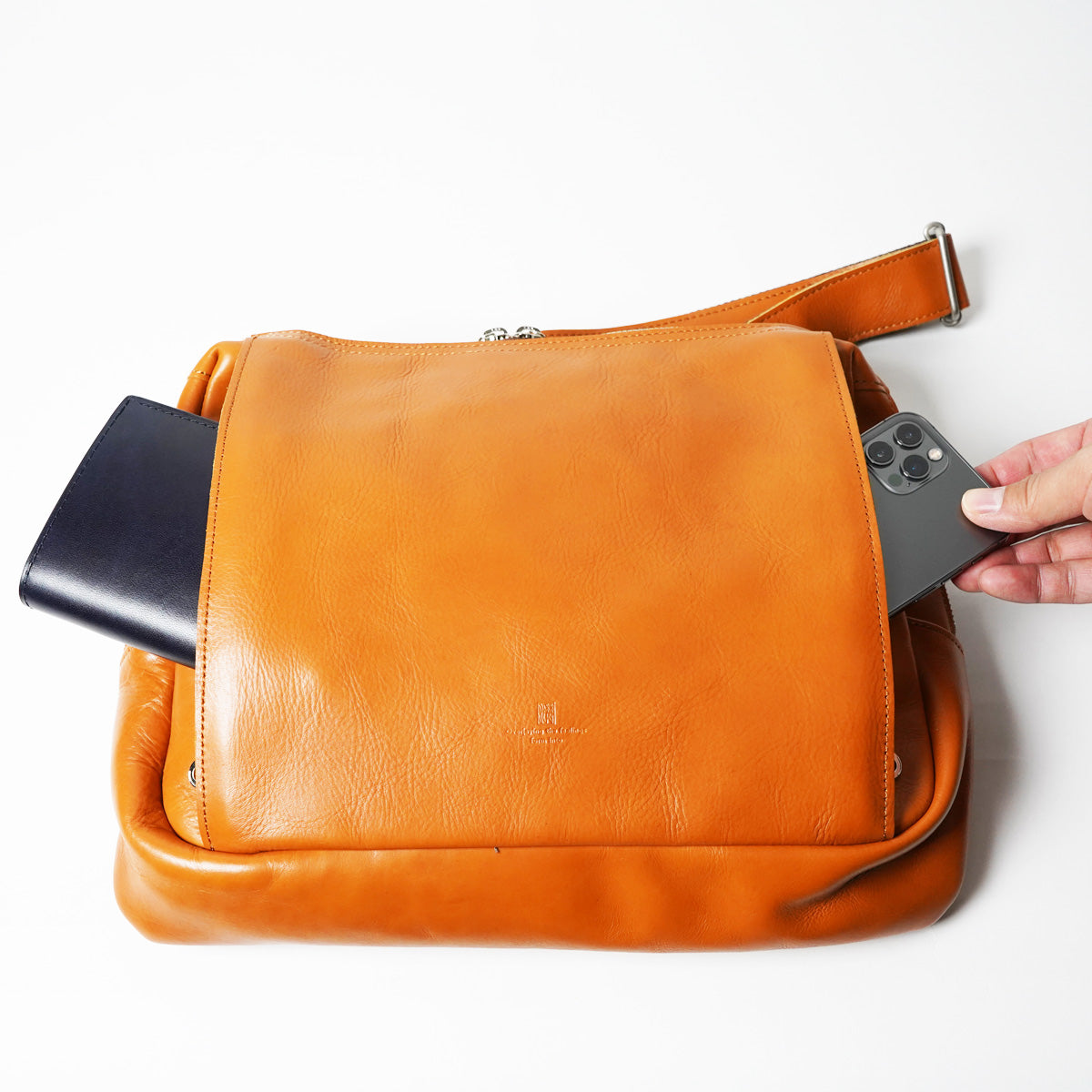 SLANTING -Slanting- Horizontal Body Bag KOT1012