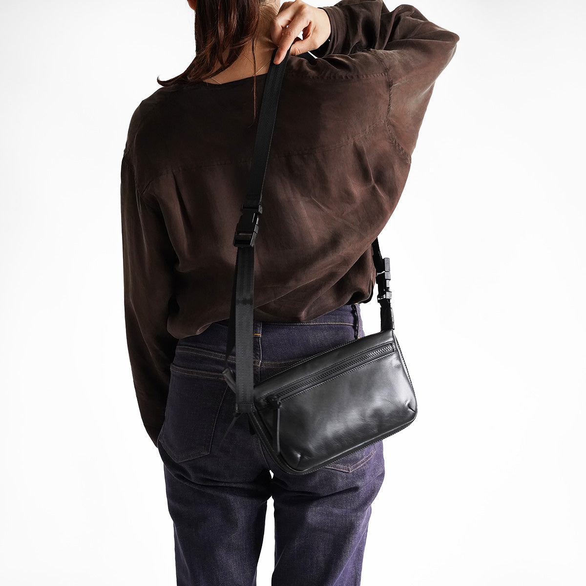 Glossy Expandable Horizontal Shoulder Bag S LZKM1501