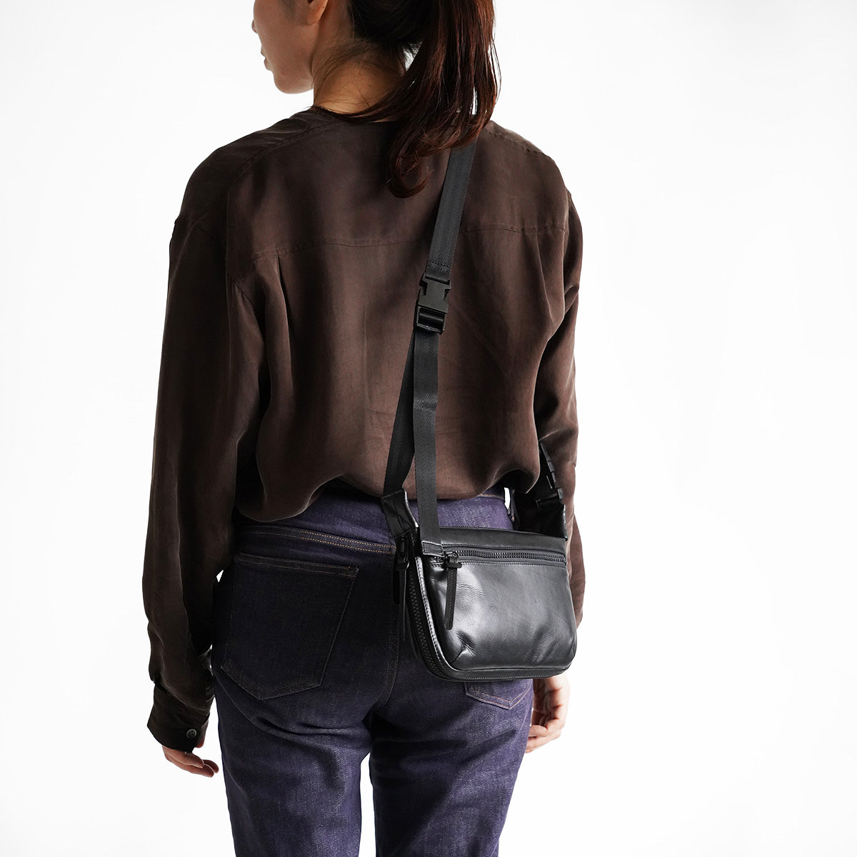 Glossy Expandable Horizontal Shoulder Bag S LZKM1501