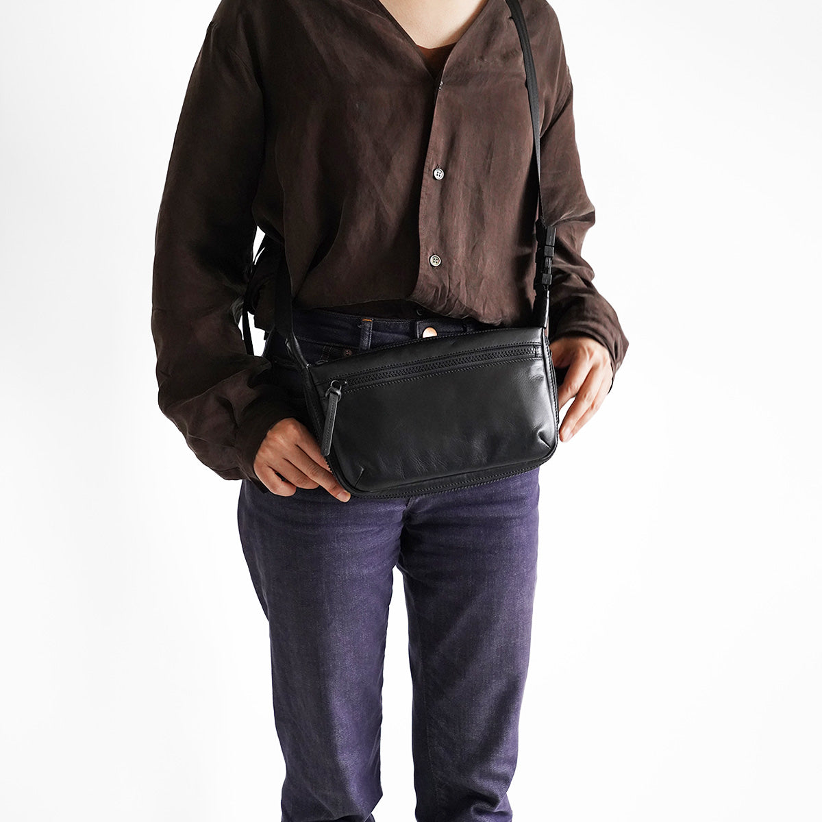 Glossy Expandable Horizontal Shoulder Bag S LZKM1501