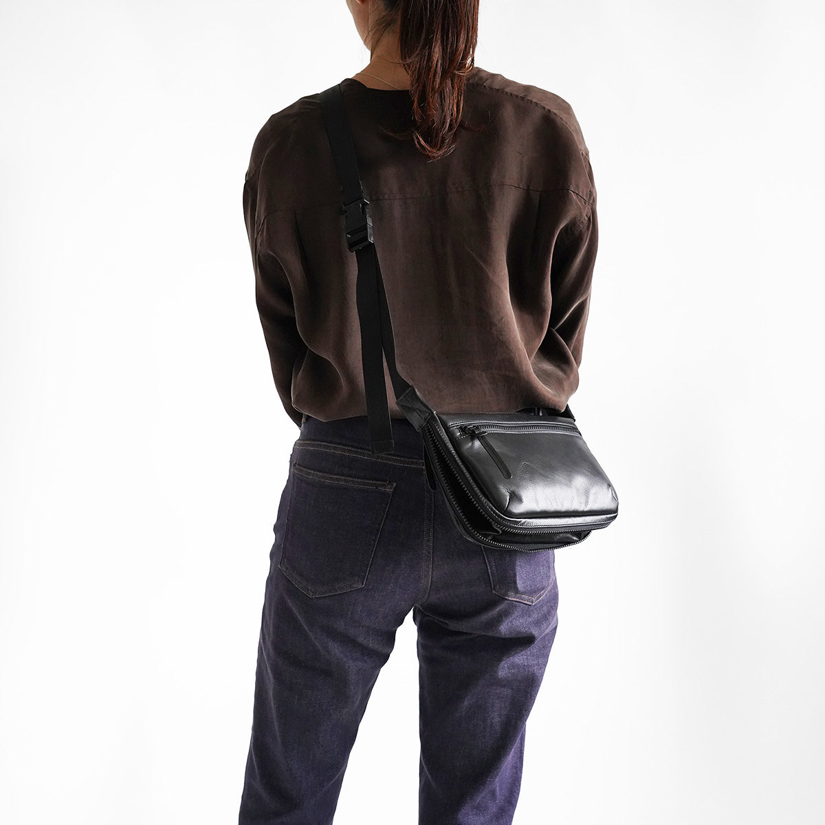 Glossy Expandable Horizontal Shoulder Bag S LZKM1501