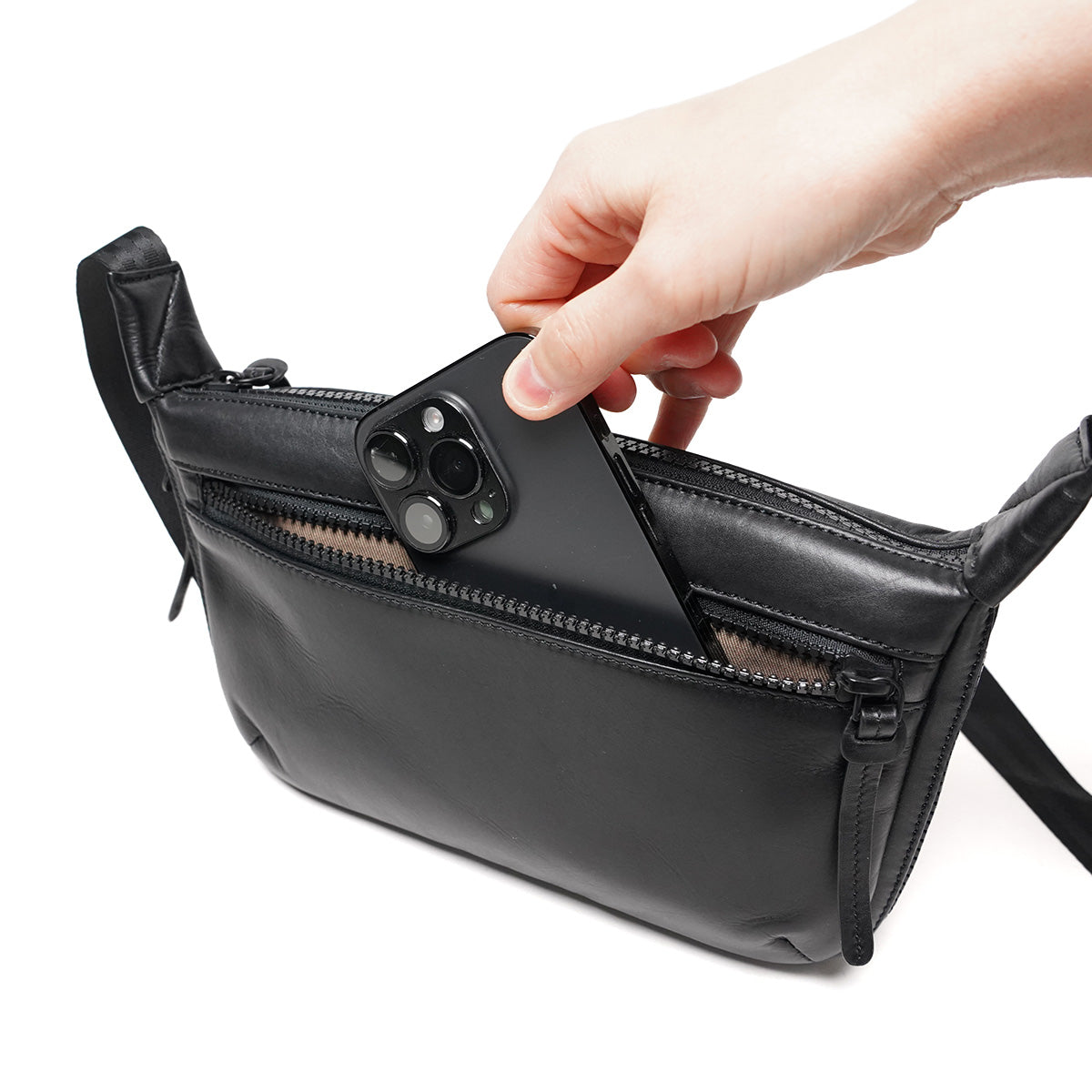 Glossy Expandable Horizontal Shoulder Bag S LZKM1501