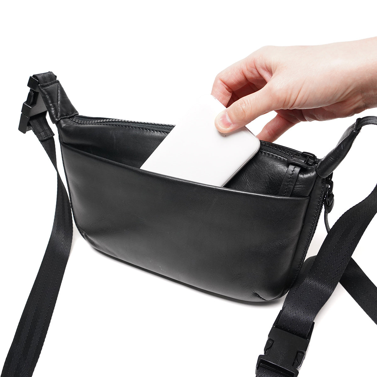 Glossy Expandable Horizontal Shoulder Bag S LZKM1501