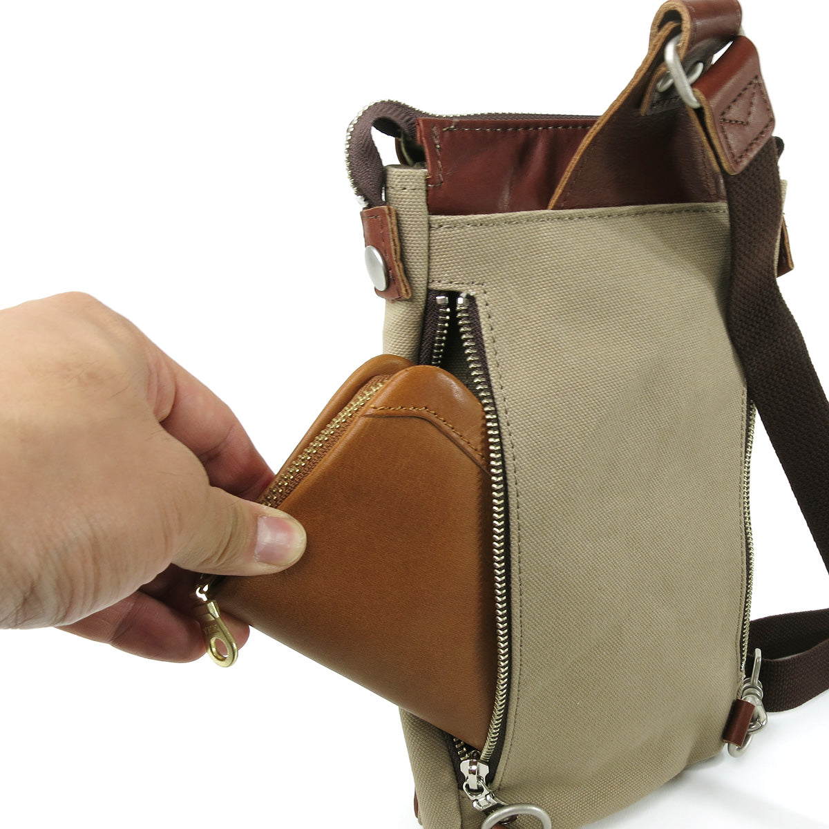 Glove Leather Vertical Body Bag YNM210