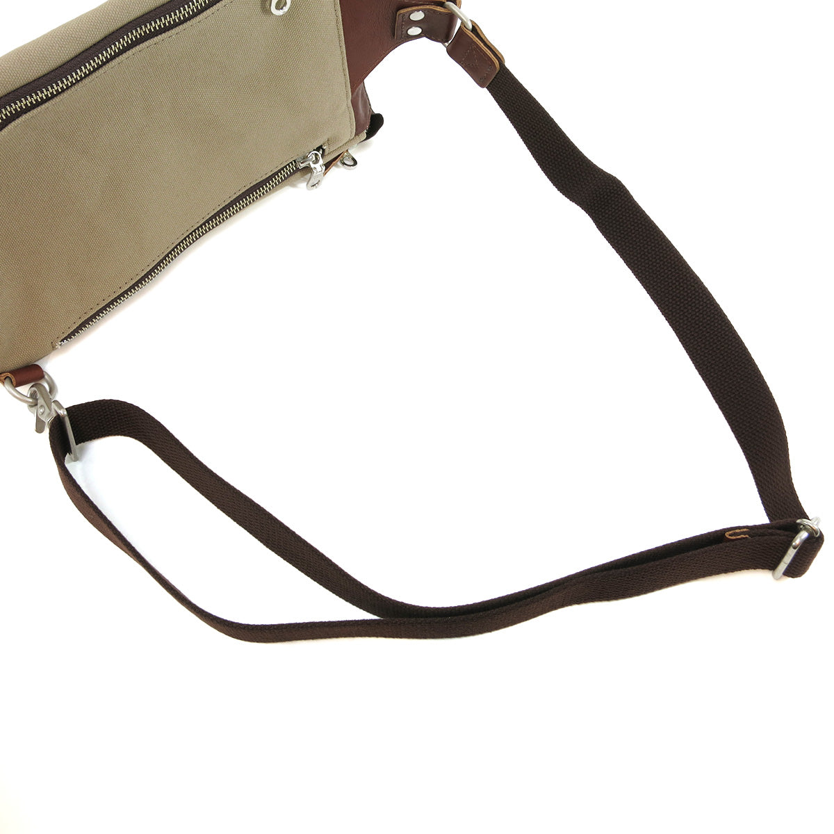 Glove Leather Vertical Body Bag YNM210