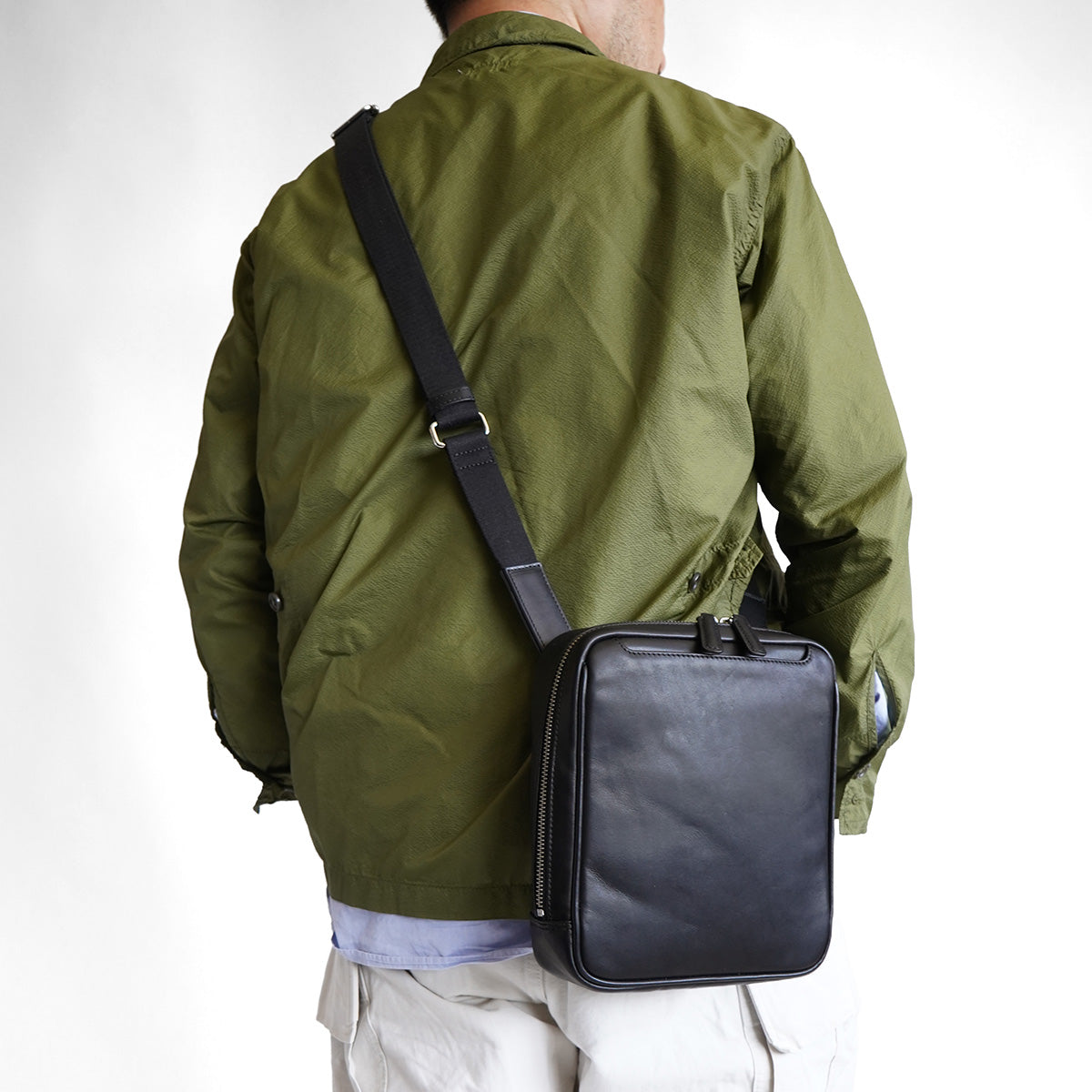 OIL PULLUP -Pull-up- Square Shoulder Bag ZKM4001